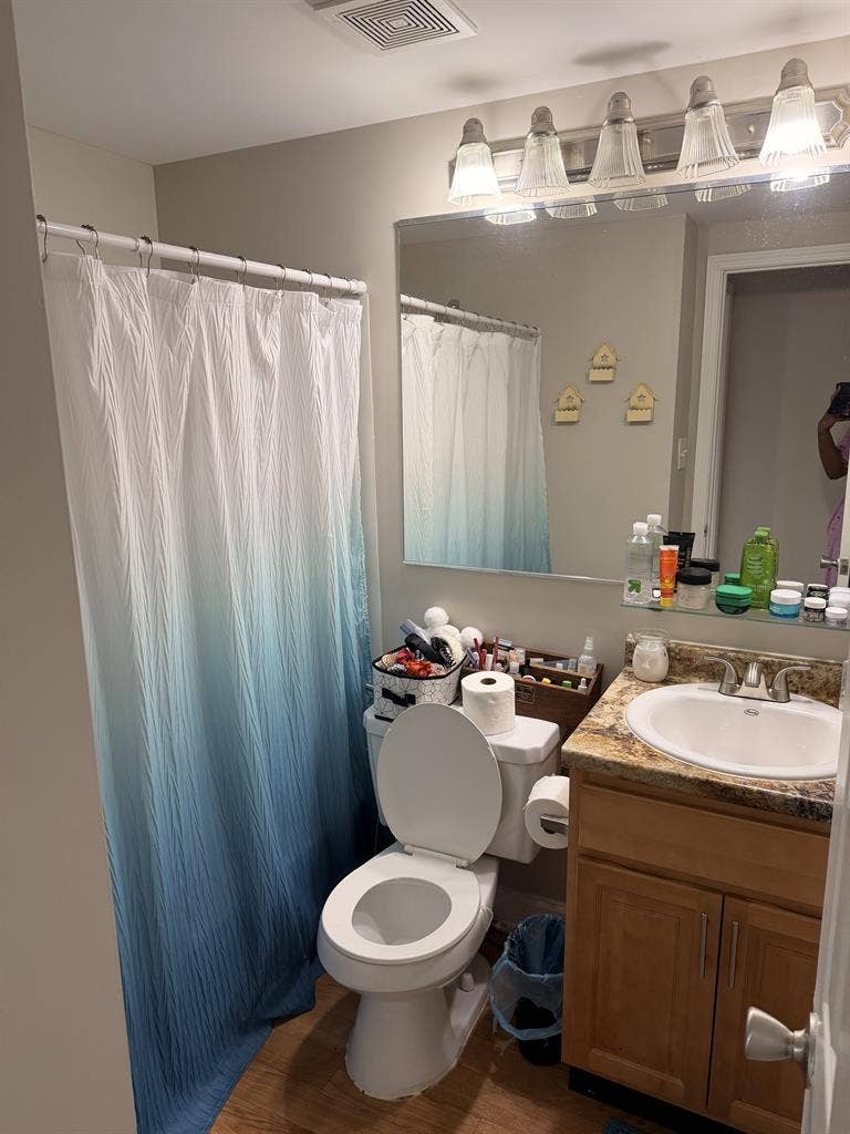 Subleasing apartment: Nov 2026