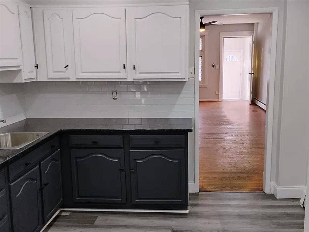 Private Room | Shared Bathroom