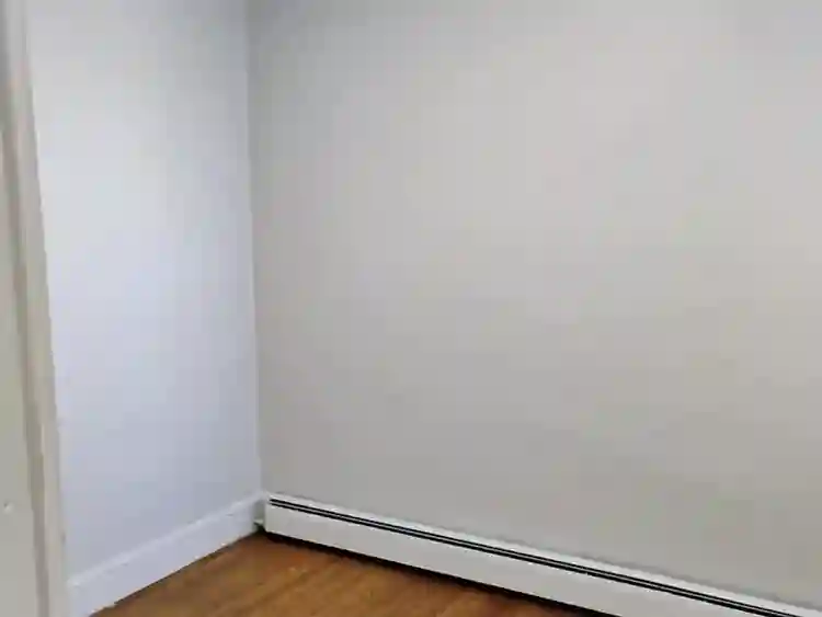 Private Room | Shared Bathroom