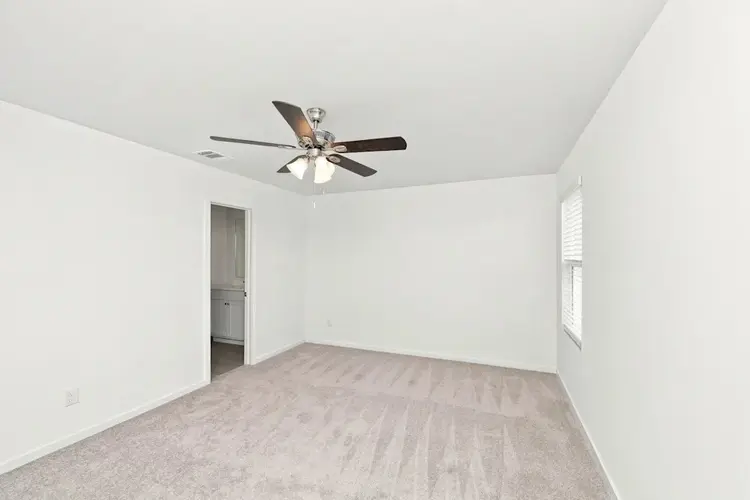 $600 Private Suite for Rent Ready