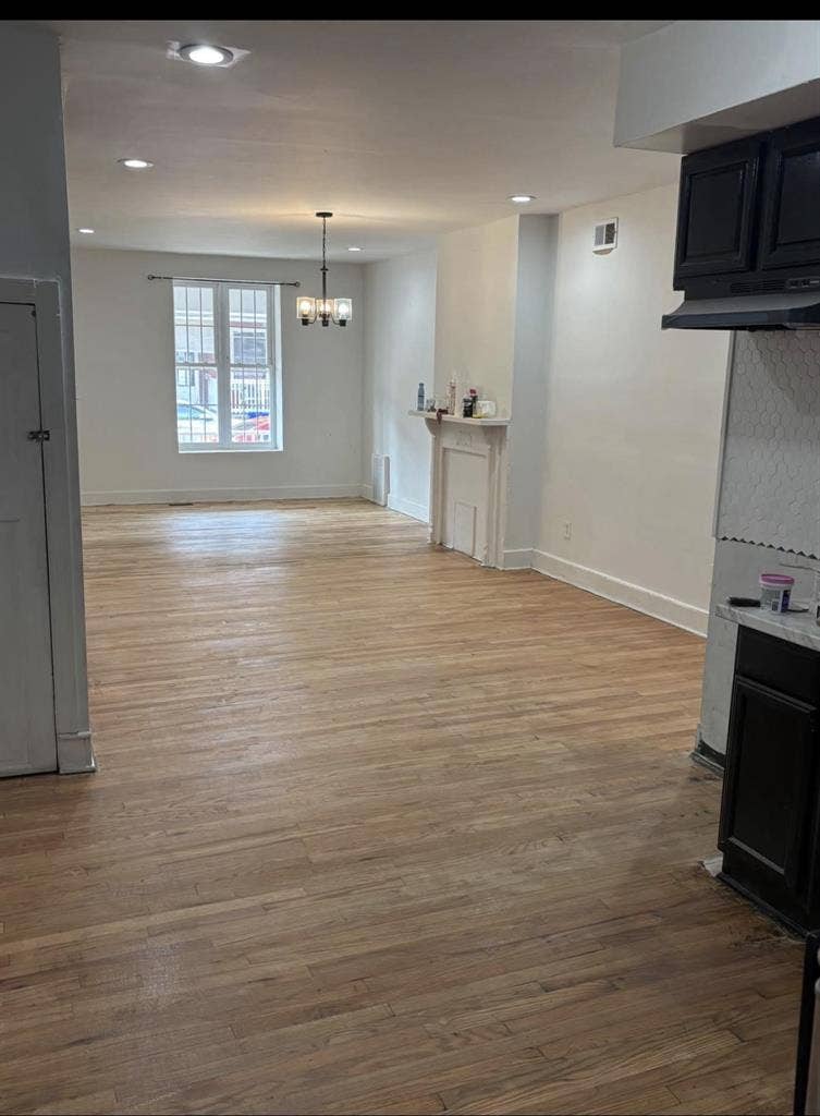 Apartment for rent $1900 month