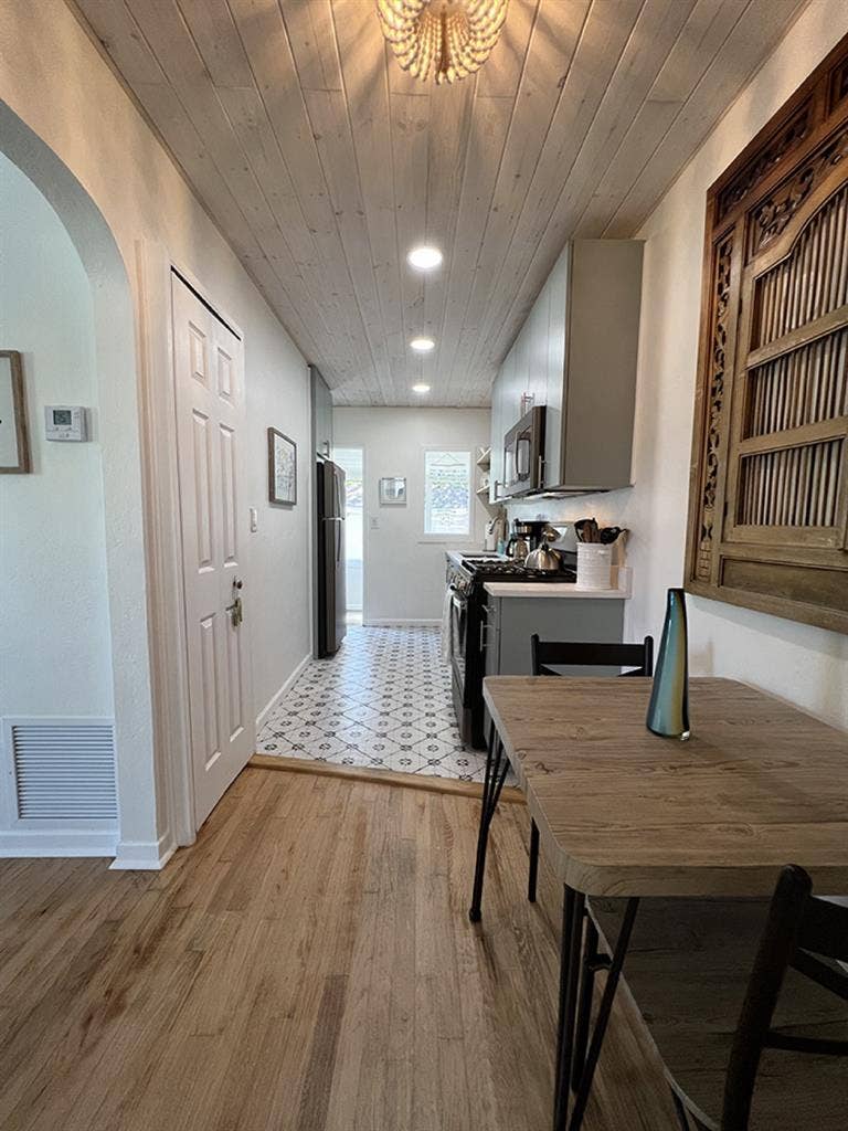 1/1 furnished available