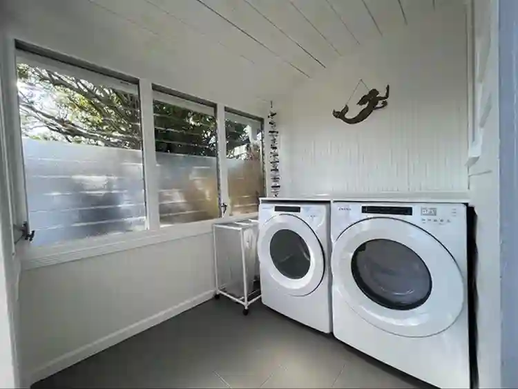 1/1 furnished available