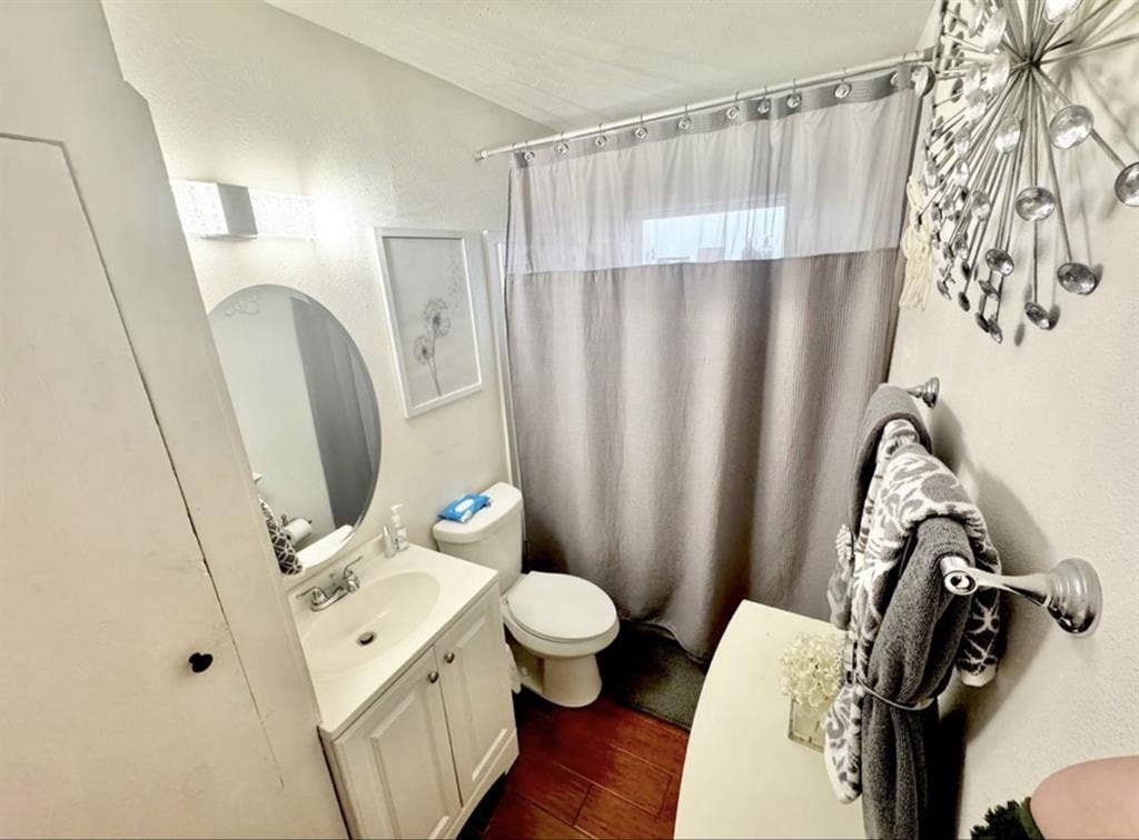 Roommate for fully furnished home