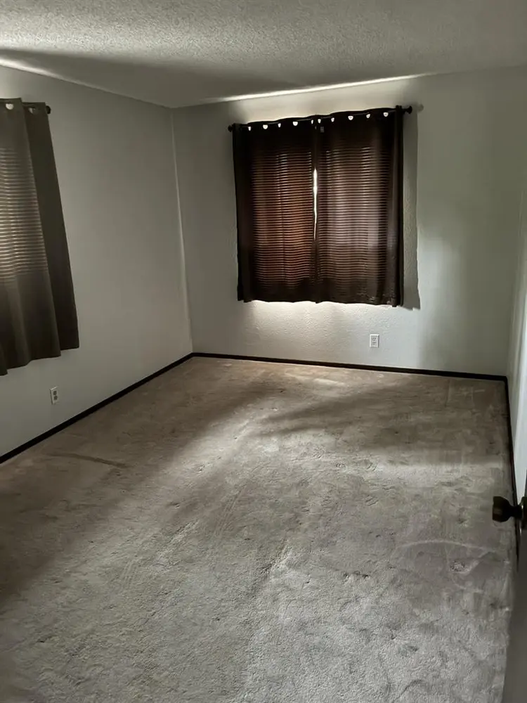 Room in 2 story condo in Thornton