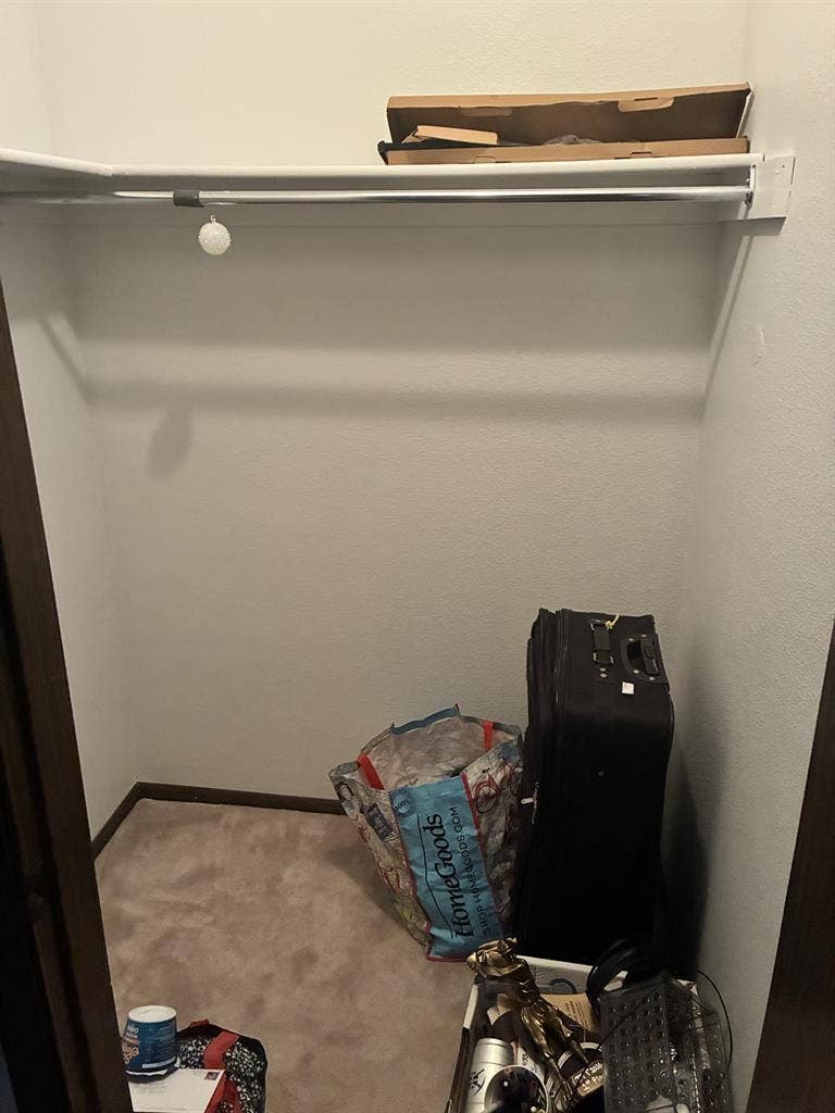 Room in 2 story condo in Thornton