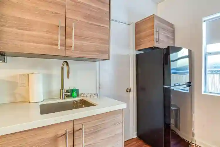 Cozy, waterfront condo with WiFi