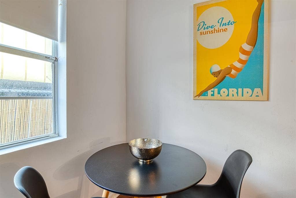 Cozy, waterfront condo with WiFi