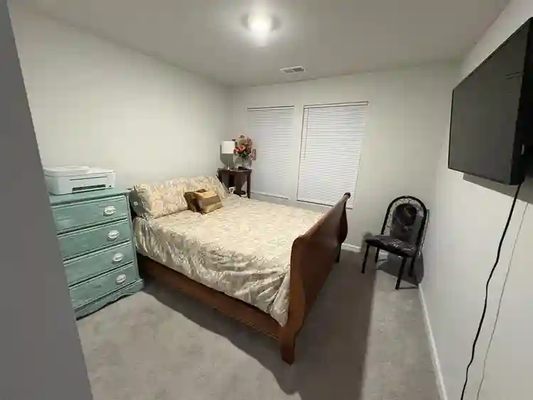 Furnished Townhouse room for rent