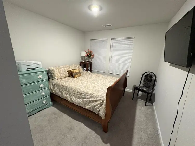 Furnished Townhouse room for rent