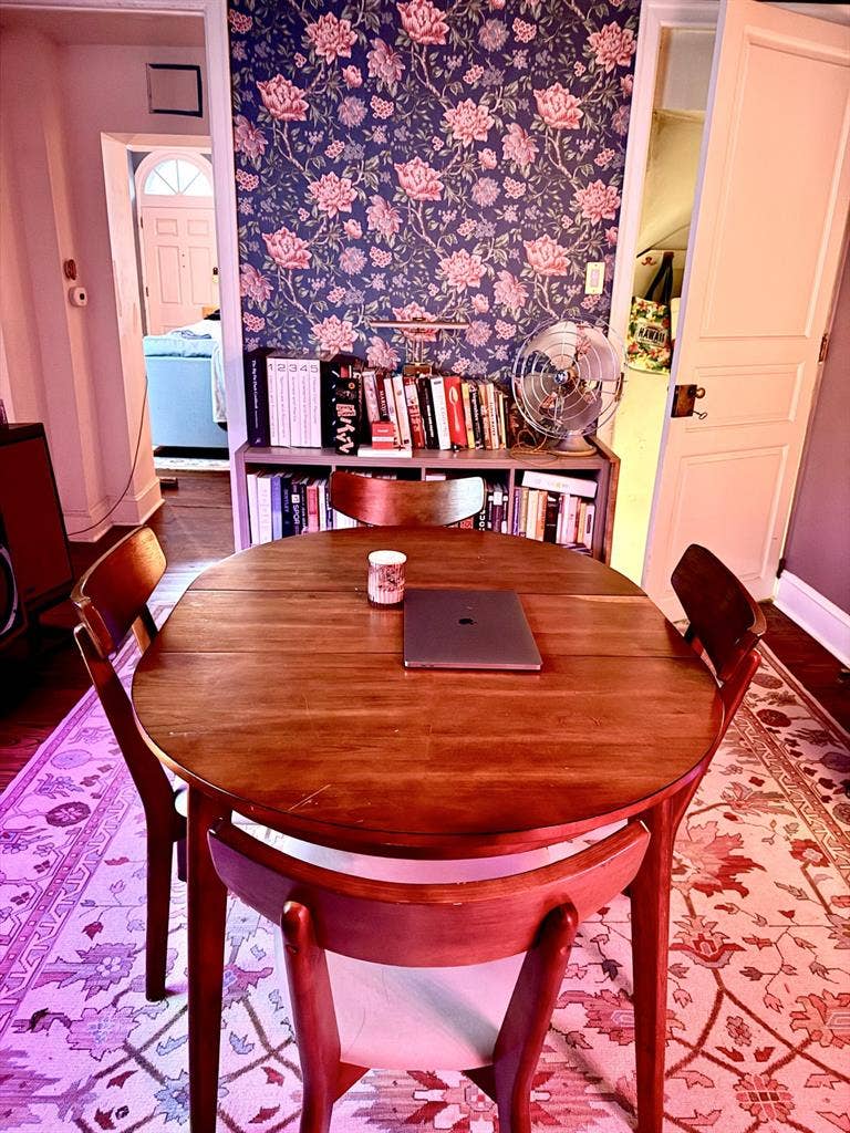 Queen Village House Share