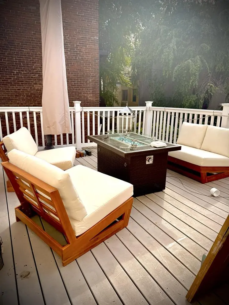 Queen Village House Share