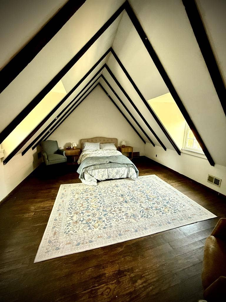 Queen Village House Share