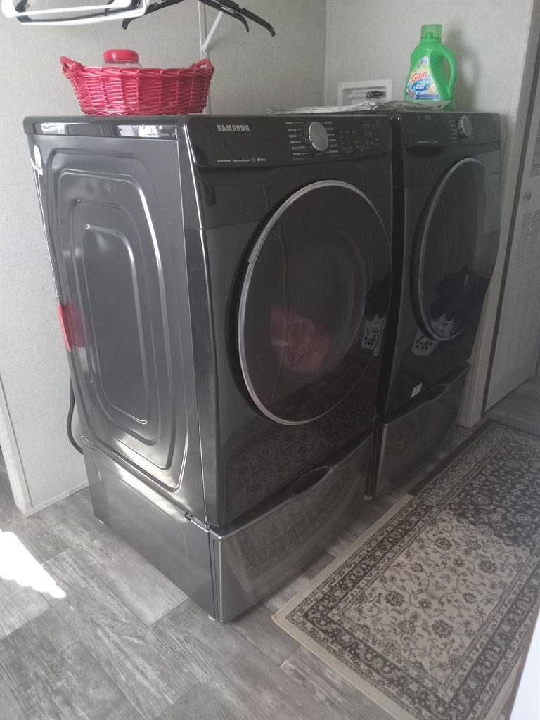 New trailer 1bed and bath