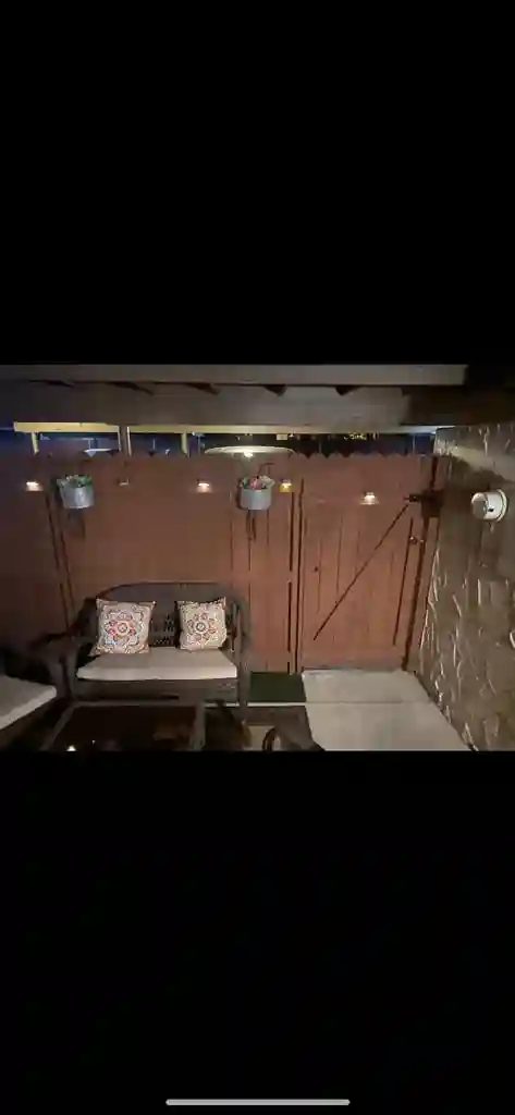 Upstairs bedroom for rent