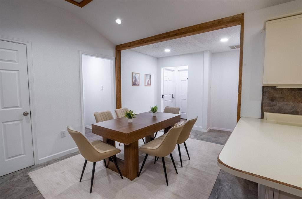 Clean, affordable room in Arlington