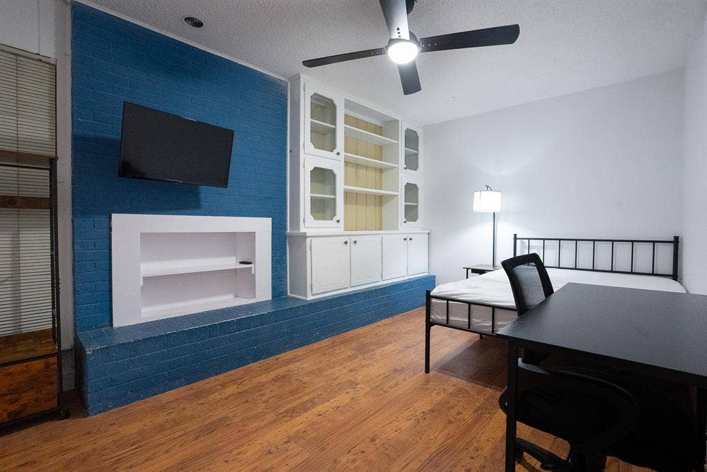Clean, affordable room in Arlington