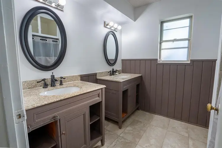 Clean, affordable room in Arlington