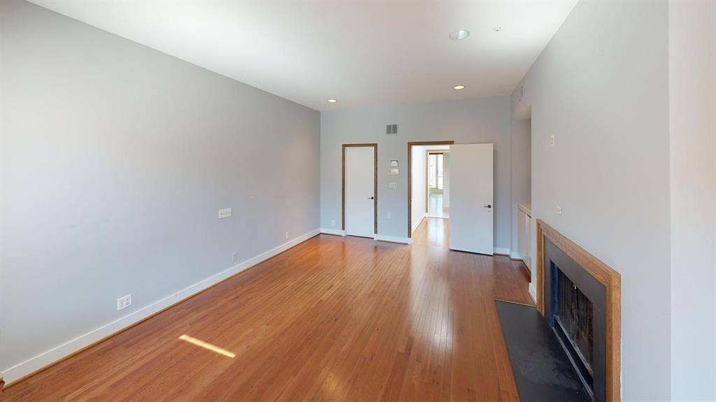 1 BR in Washington