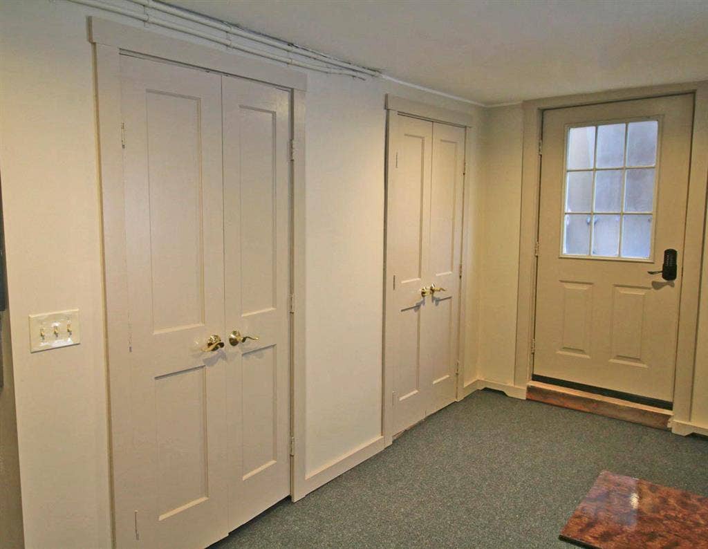 Furnished Studio | Center Conway