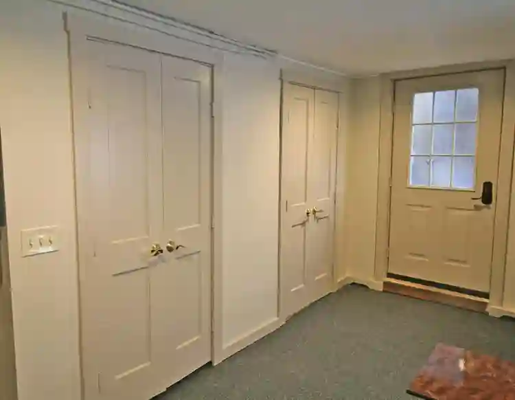 Furnished Studio | Center Conway