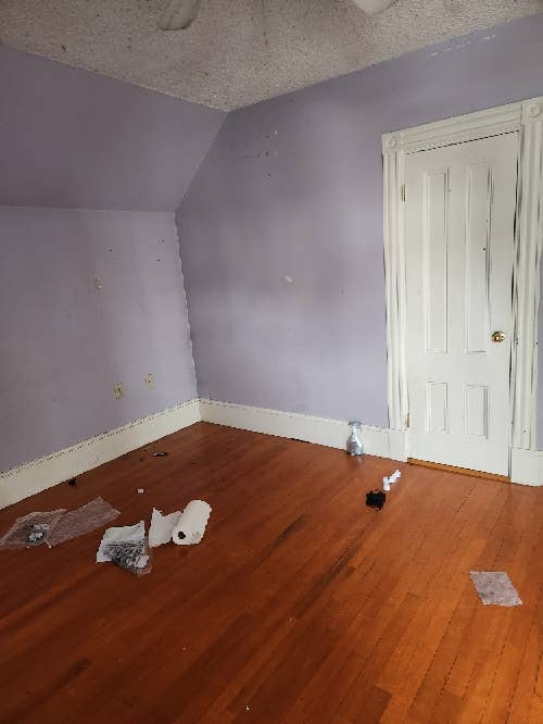 900$ a month, utilities included