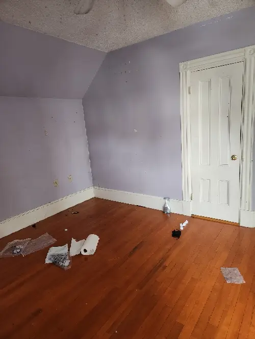 900$ a month, utilities included