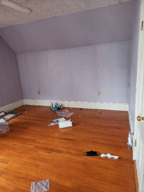 900$ a month, utilities included