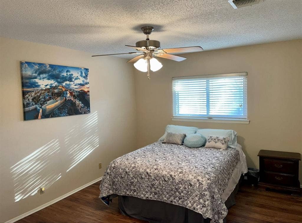 BIG room for rent!