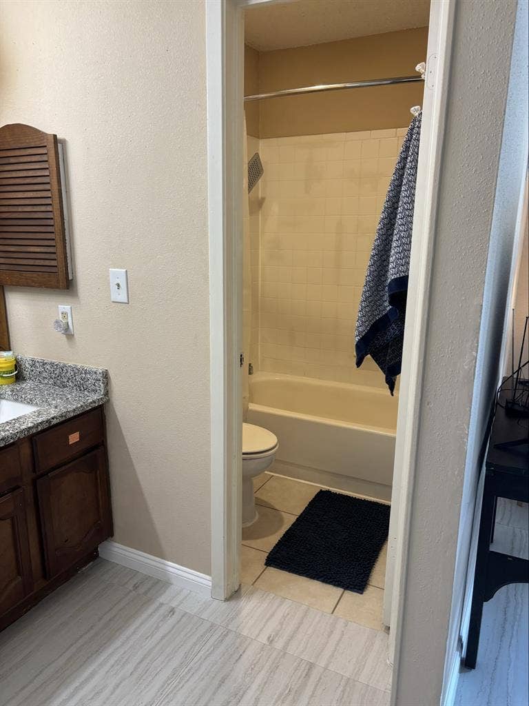 BIG room for rent!