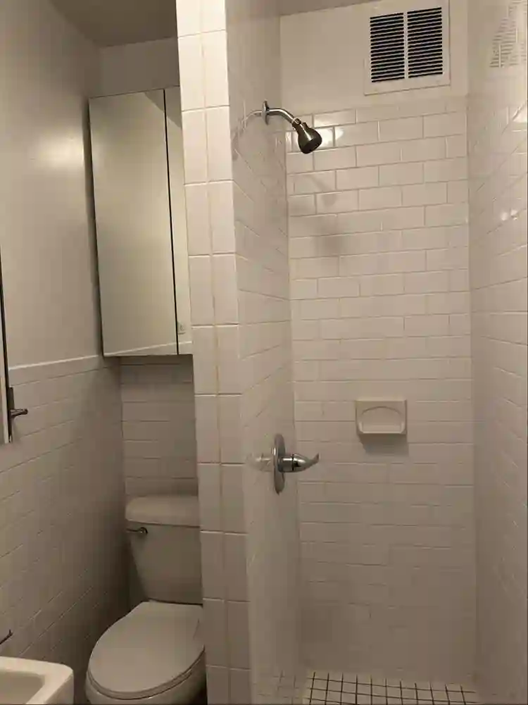 Sun-drenched 1bed 1bath Apartment
