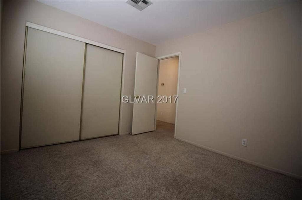 Room for Rent in summerlin