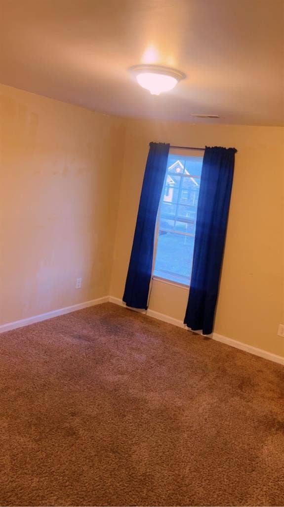 Room in La Vergne near 1-24