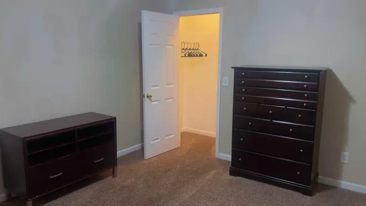 Room in La Vergne near 1-24