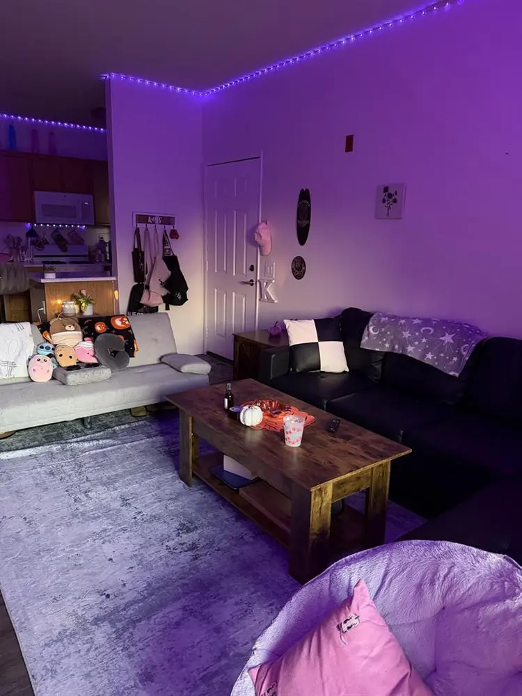 Bed & Bathroom available