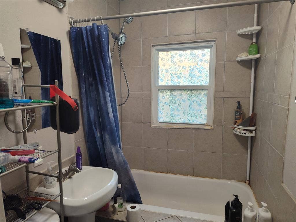 No deposit, Immediate move in!