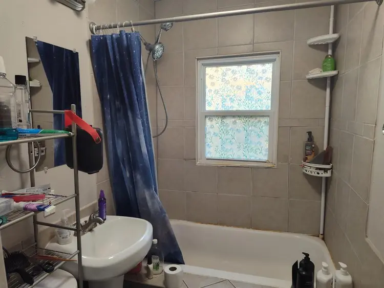 No deposit, Immediate move in!