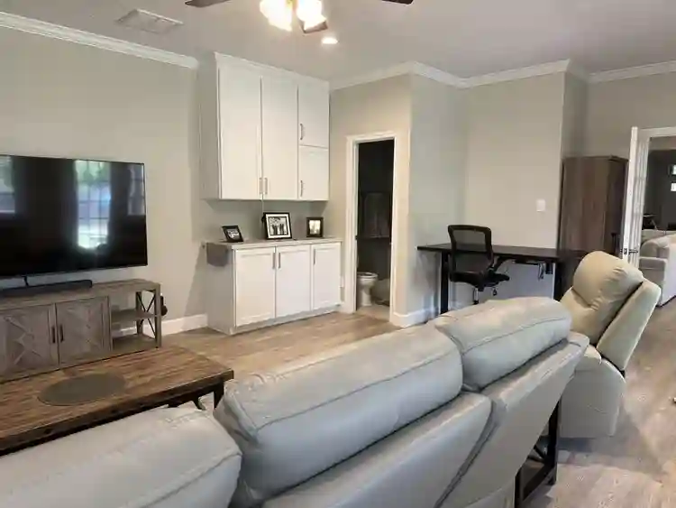 PRIVATE ROOM + PRIVATE BATH - $750