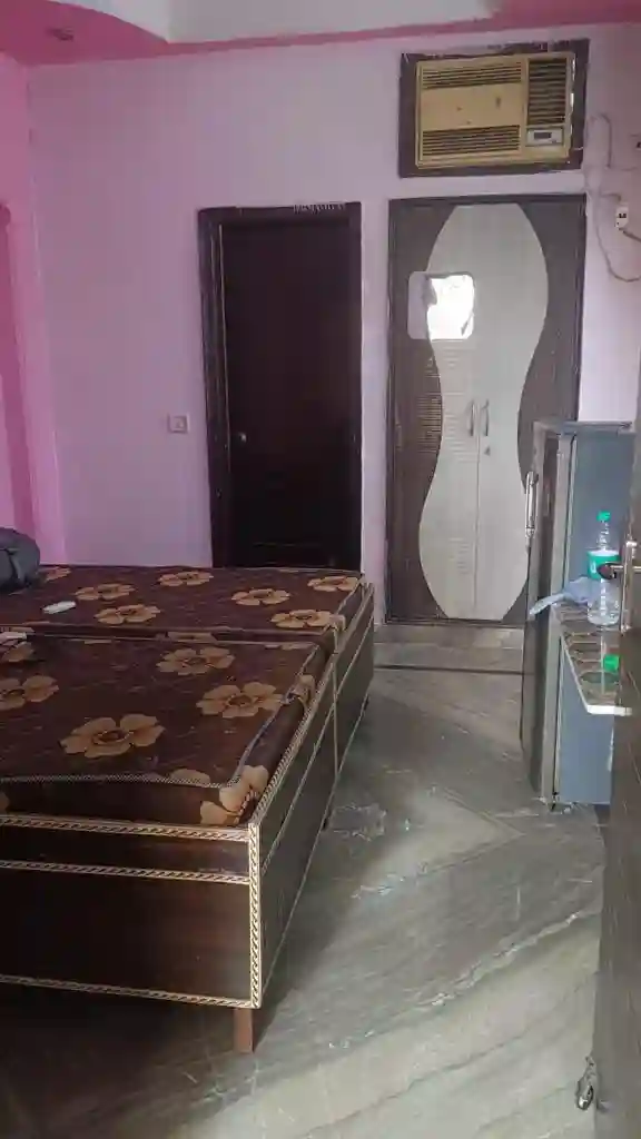 Need a roommate for sharing