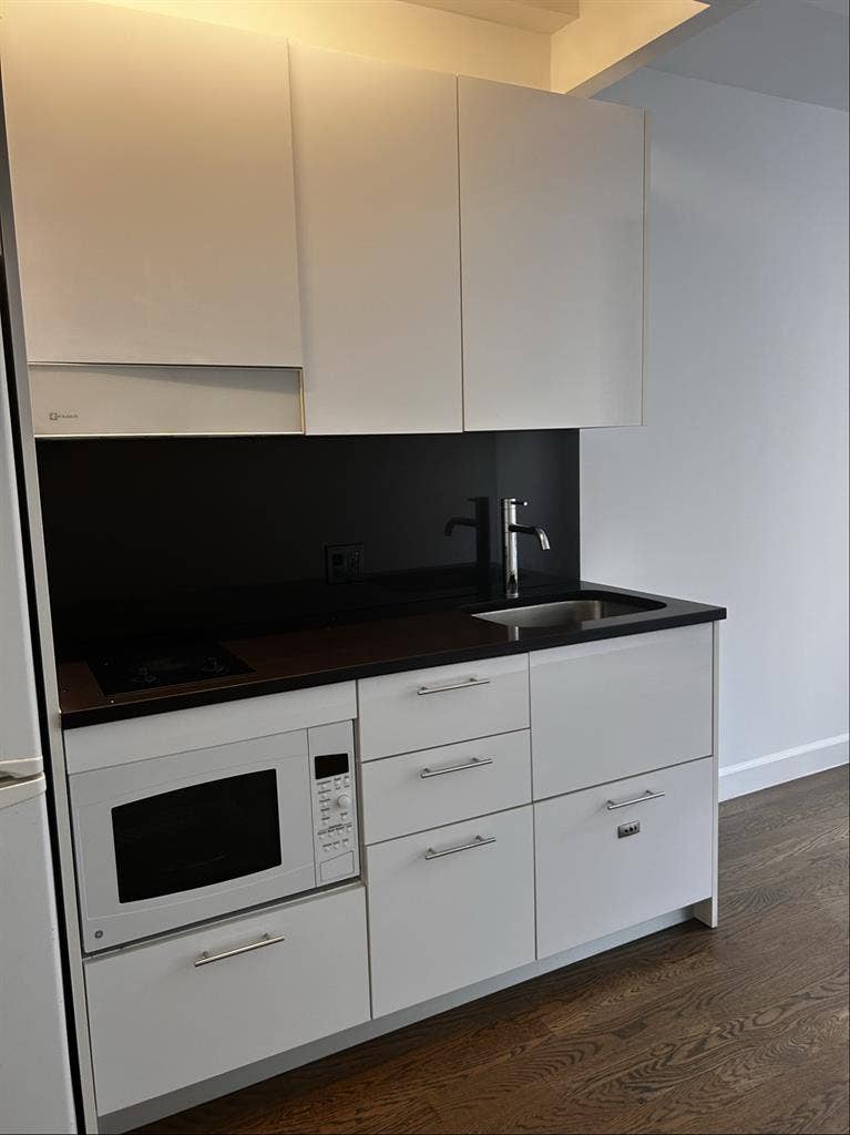 Studio with tons of amenities