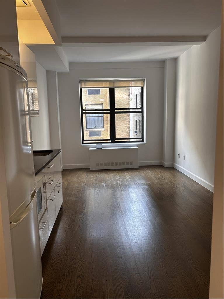 Studio with tons of amenities