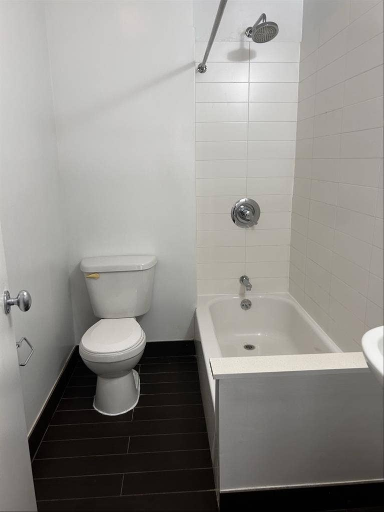Studio with tons of amenities