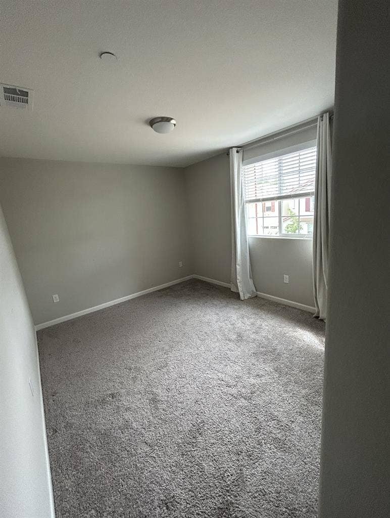 Private Room- Cleaning Included