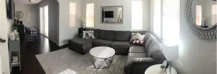 Room for Rent-Cleaning Included