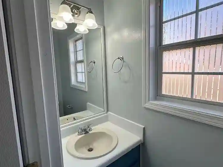 4 BR in Grayson