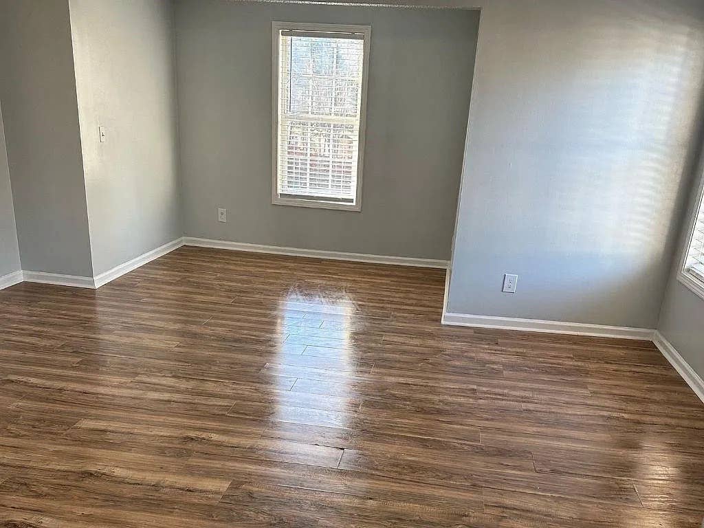 4 BR in Grayson