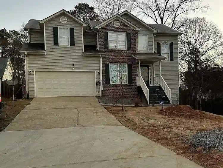4 BR in Grayson
