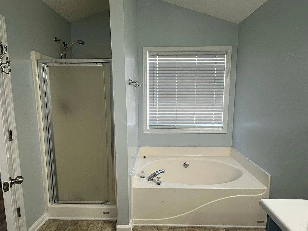 4 BR in Grayson