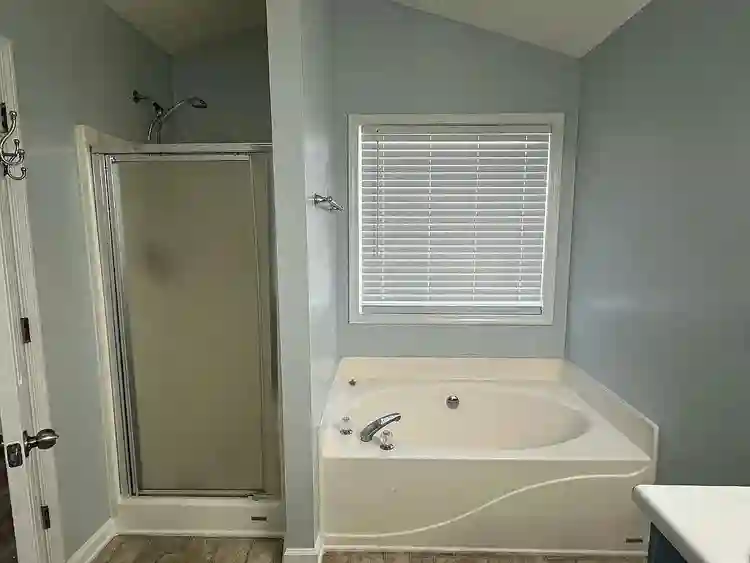 4 BR in Grayson
