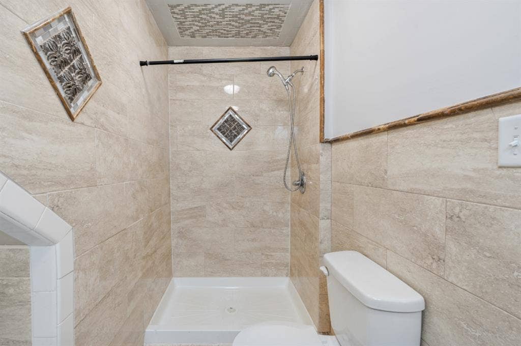 Private Studio w/ Jacuzzi